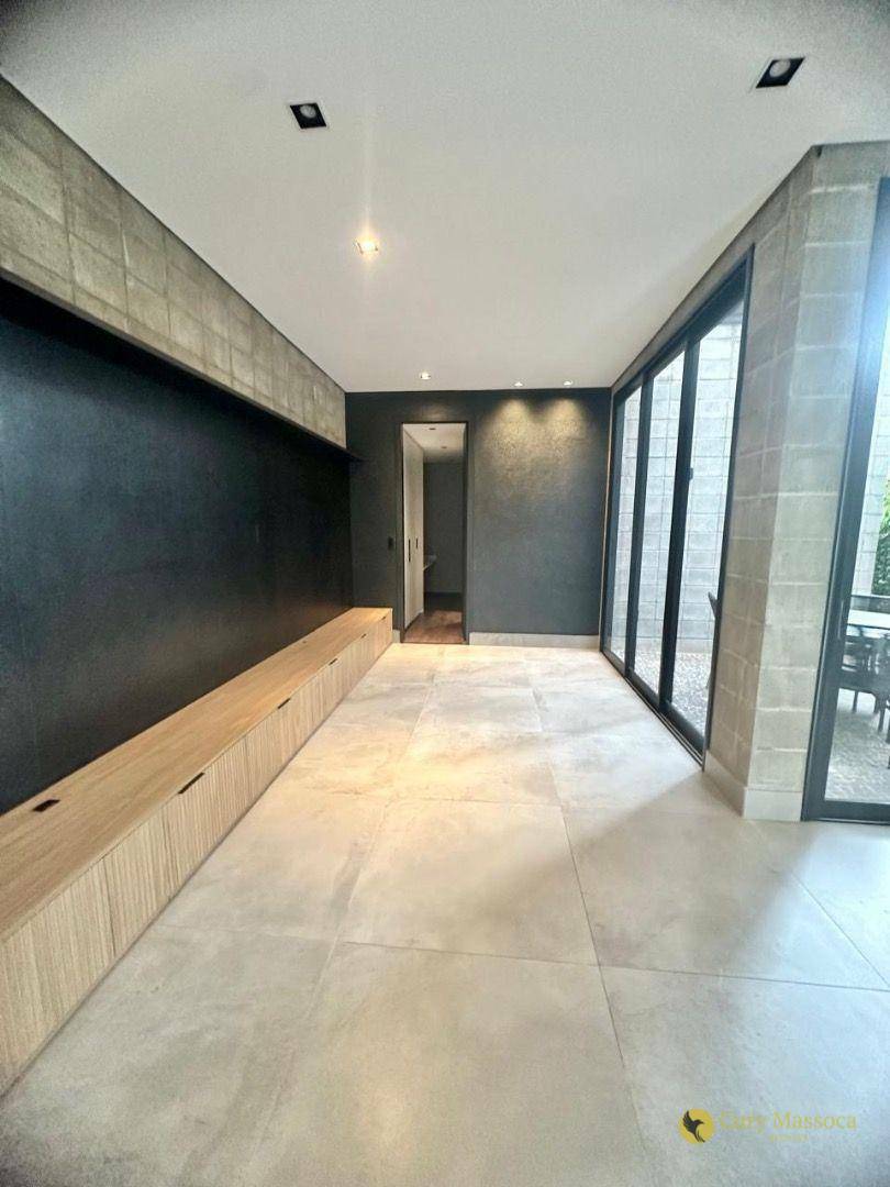 Casa de Condomínio para alugar com 3 quartos, 115m² - Foto 2