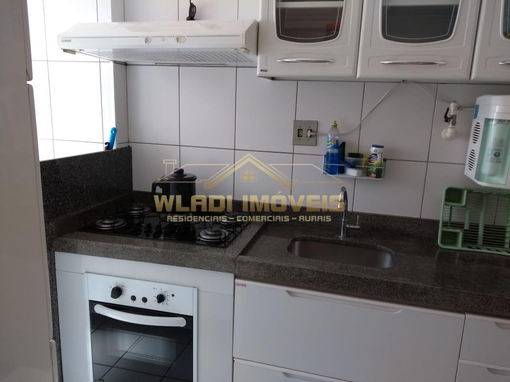 Apartamento à venda com 2 quartos, 49m² - Foto 12