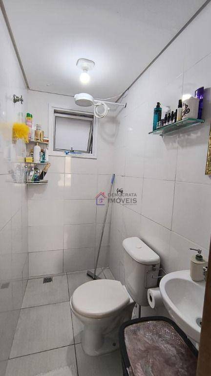 Apartamento à venda com 2 quartos, 50m² - Foto 33