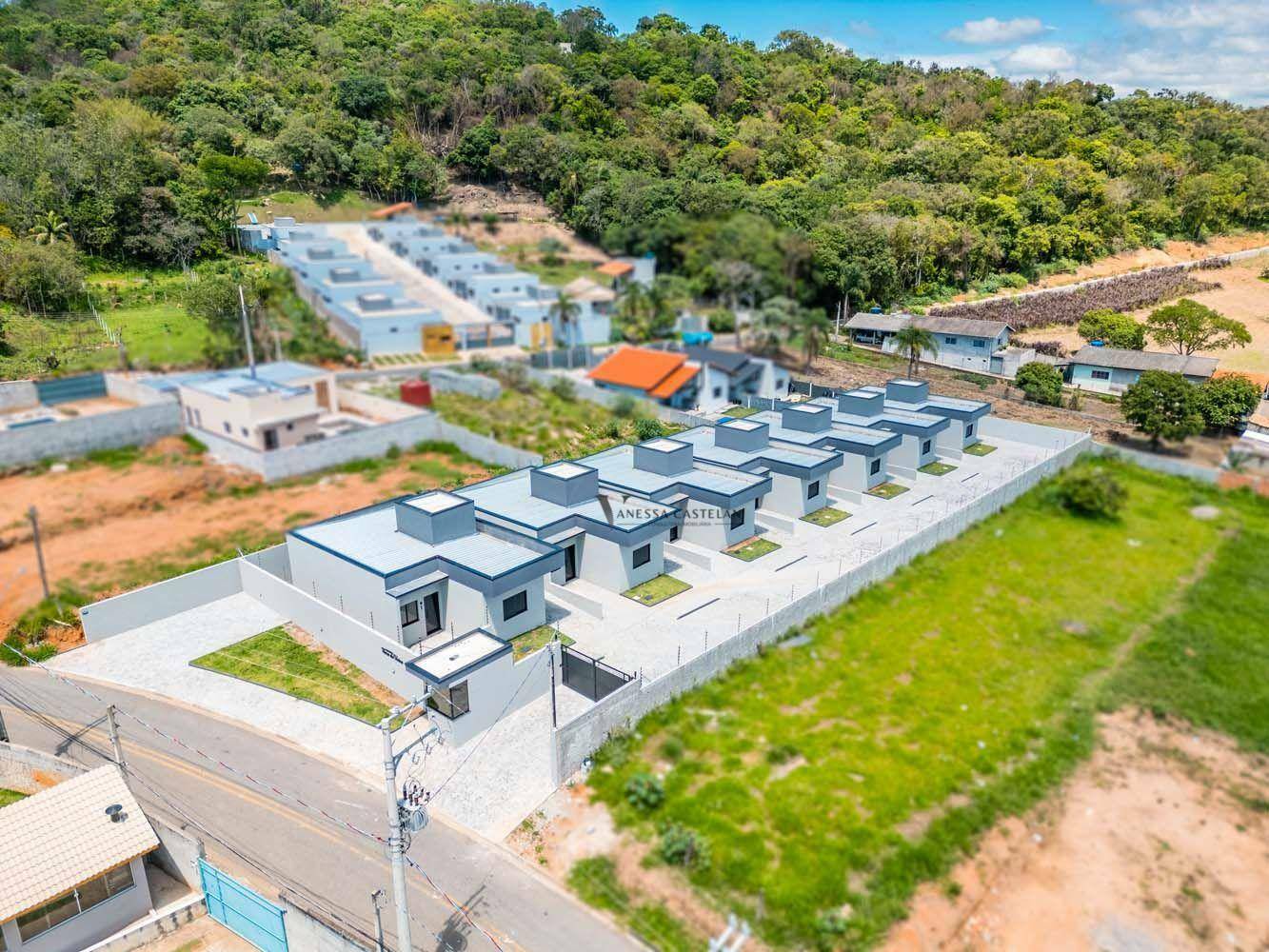 Casa de Condomínio à venda com 3 quartos, 70m² - Foto 4