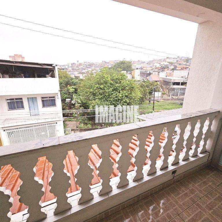 Sobrado à venda com 2 quartos, 202m² - Foto 8