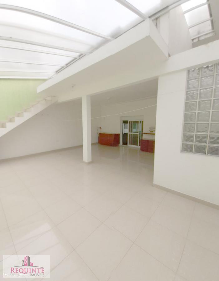 Sobrado à venda com 3 quartos, 970m² - Foto 1