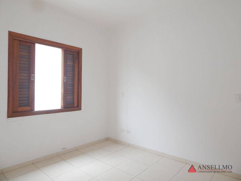 Sobrado à venda e aluguel com 3 quartos, 192m² - Foto 16