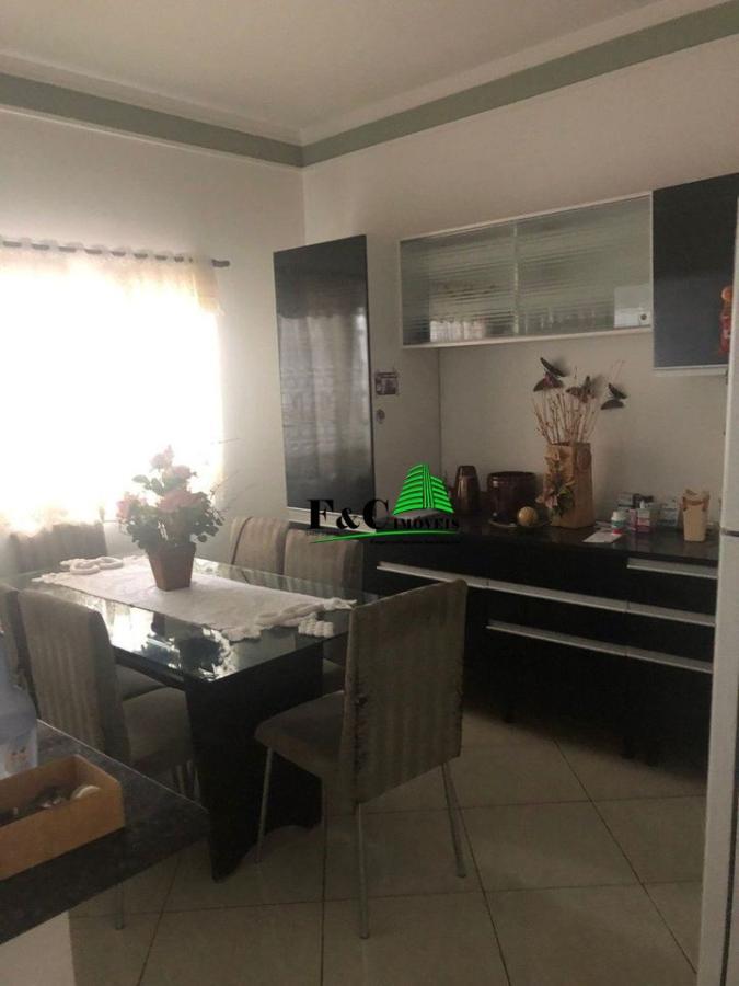 Casa à venda com 3 quartos, 150m² - Foto 9