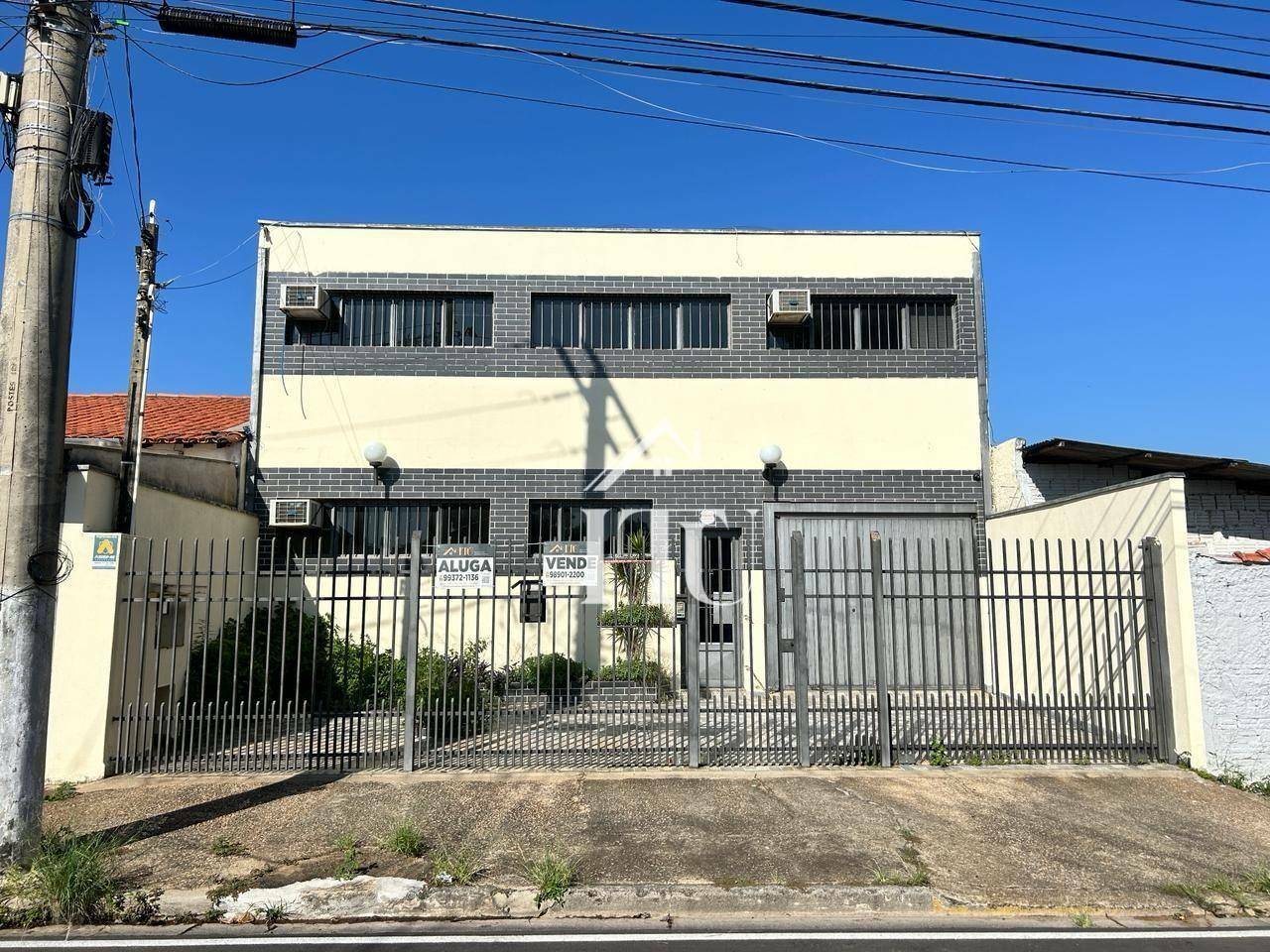 Prédio Inteiro à venda e aluguel, 371m² - Foto 1