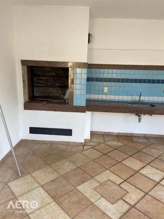 Apartamento à venda e aluguel com 3 quartos, 150m² - Foto 7