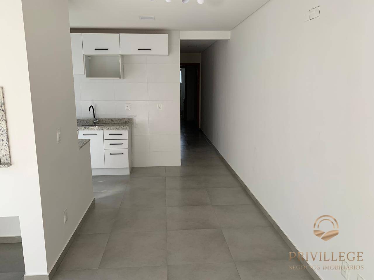 Apartamento à venda com 2 quartos, 60m² - Foto 4