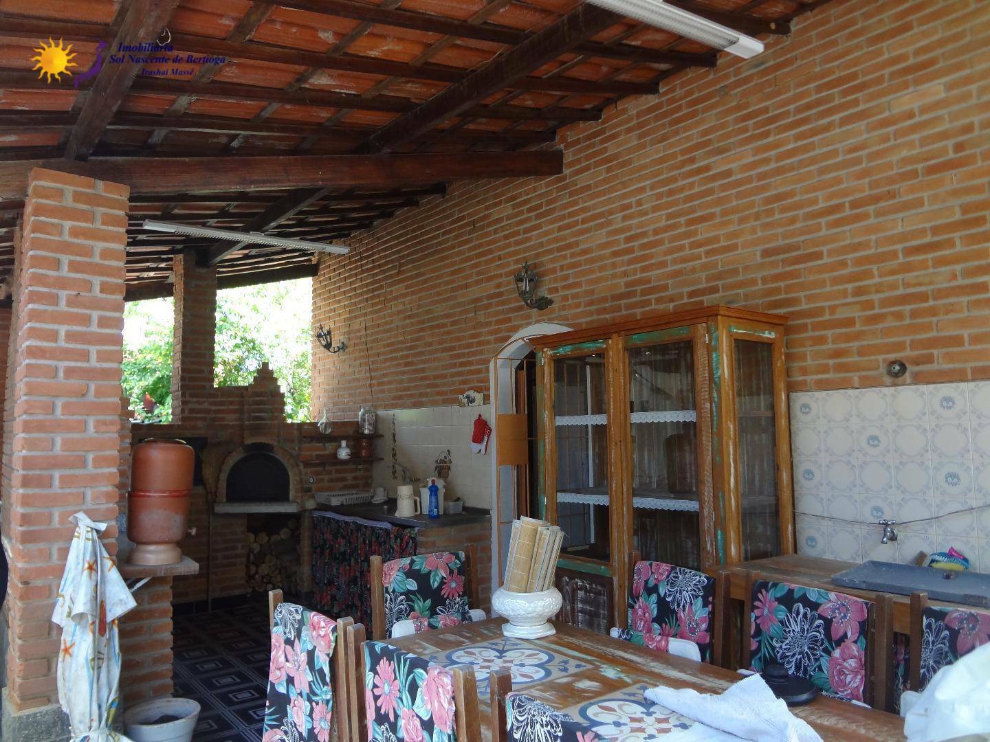 Casa à venda com 3 quartos, 200m² - Foto 16