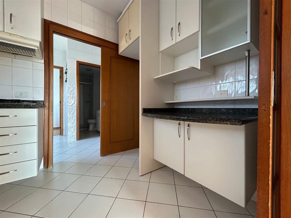 Apartamento à venda com 3 quartos, 109m² - Foto 11