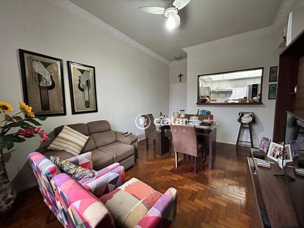 Apartamento à venda com 2 quartos, 72m² - Foto 2