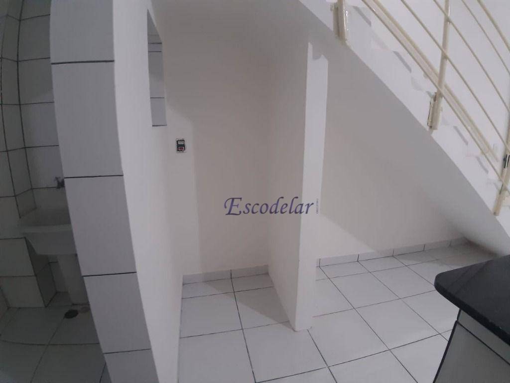 Sobrado para alugar com 2 quartos, 50m² - Foto 6