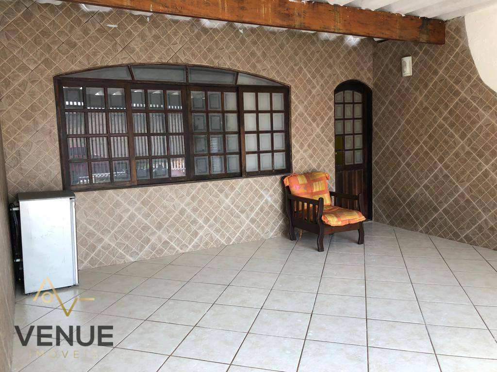 Casa à venda com 2 quartos, 150m² - Foto 1