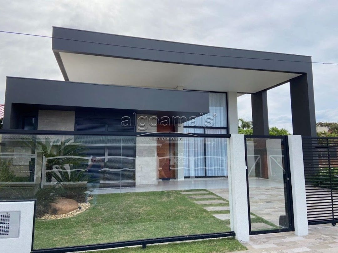 Casa à venda com 4 quartos, 240m² - Foto 3