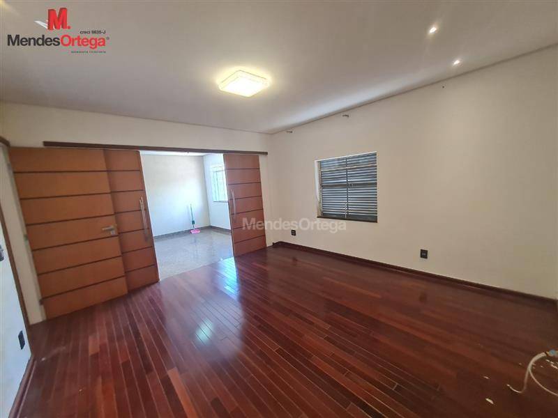 Apartamento para alugar com 3 quartos, 120m² - Foto 3