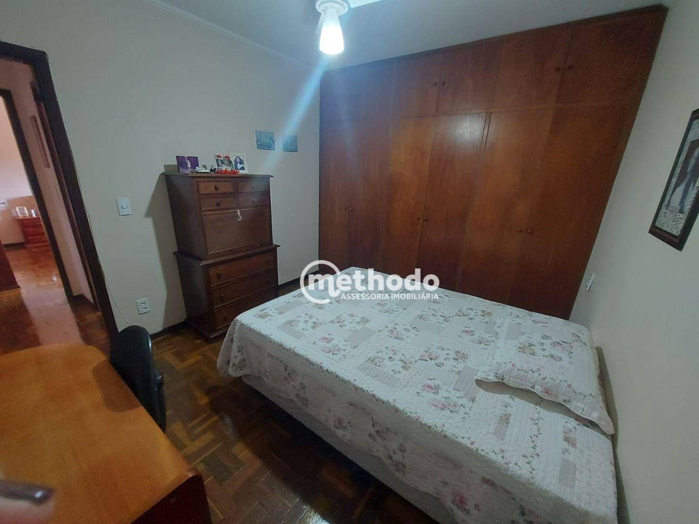 Casa à venda com 3 quartos, 213m² - Foto 10