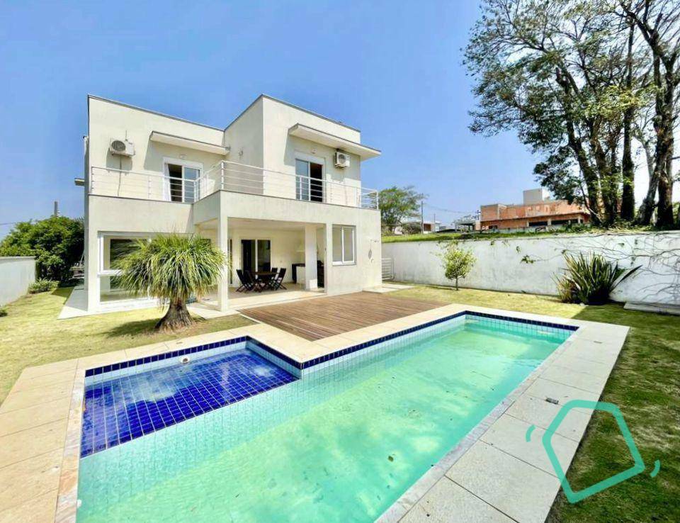 Casa de Condomínio à venda com 4 quartos, 332m² - Foto 1