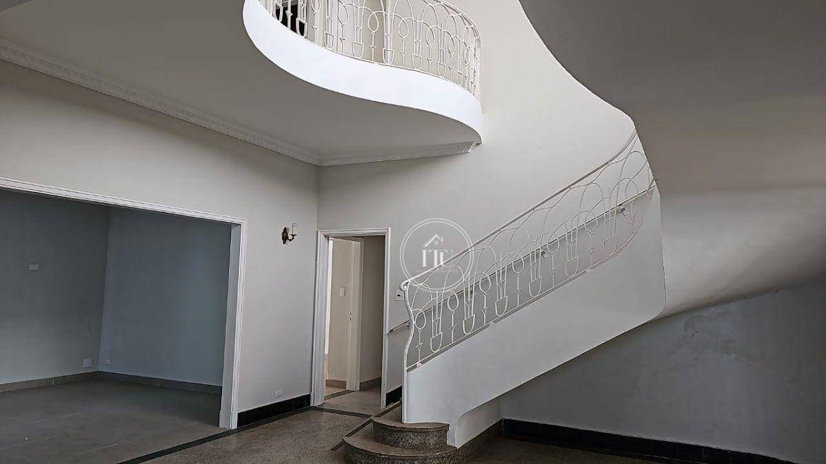 Casa para alugar com 3 quartos, 447m² - Foto 29