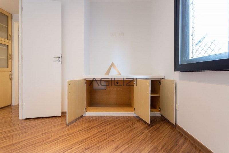 Apartamento à venda com 3 quartos, 103m² - Foto 17