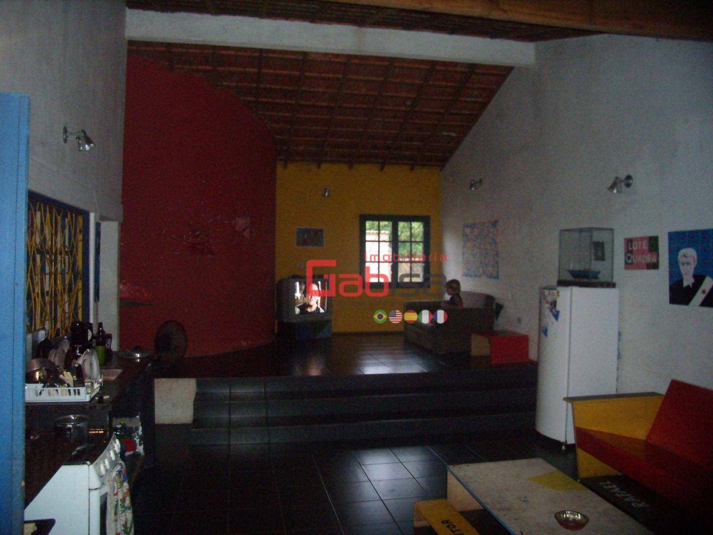 Casa à venda com 1 quarto, 112m² - Foto 2