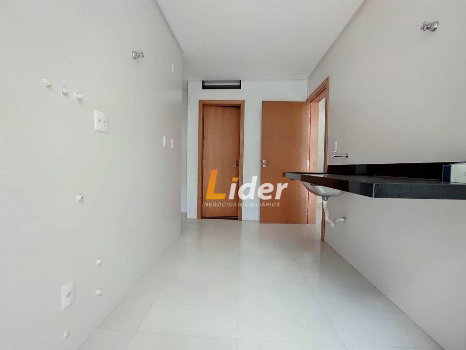 Apartamento à venda com 4 quartos, 395m² - Foto 44