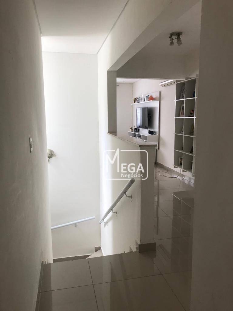 Casa de Condomínio à venda com 4 quartos, 250m² - Foto 14