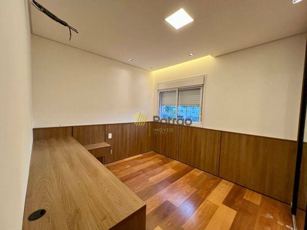 Apartamento à venda com 3 quartos, 242m² - Foto 30