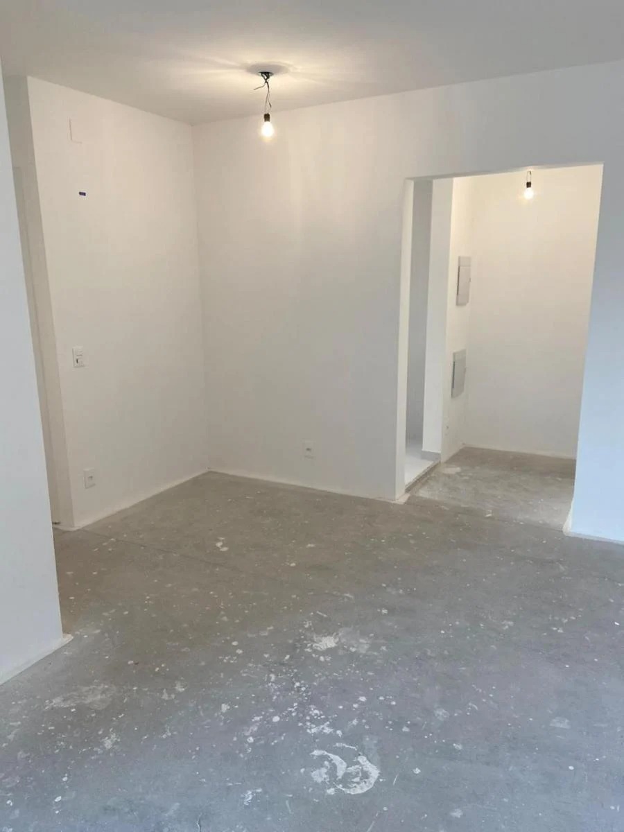 Apartamento à venda com 2 quartos, 70m² - Foto 12