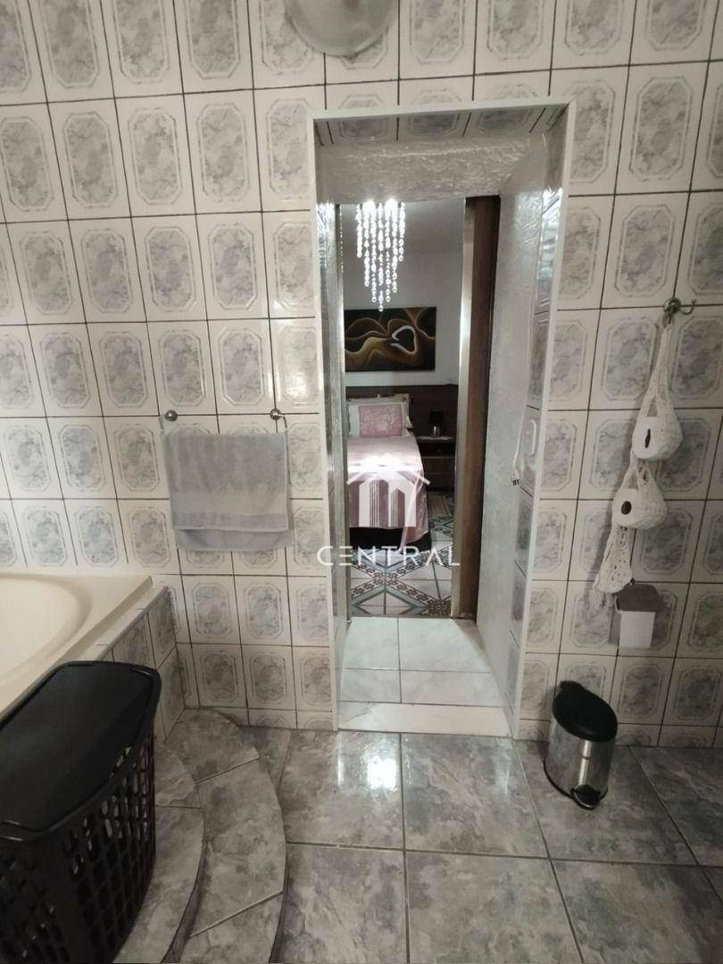 Sobrado à venda com 4 quartos, 125m² - Foto 4