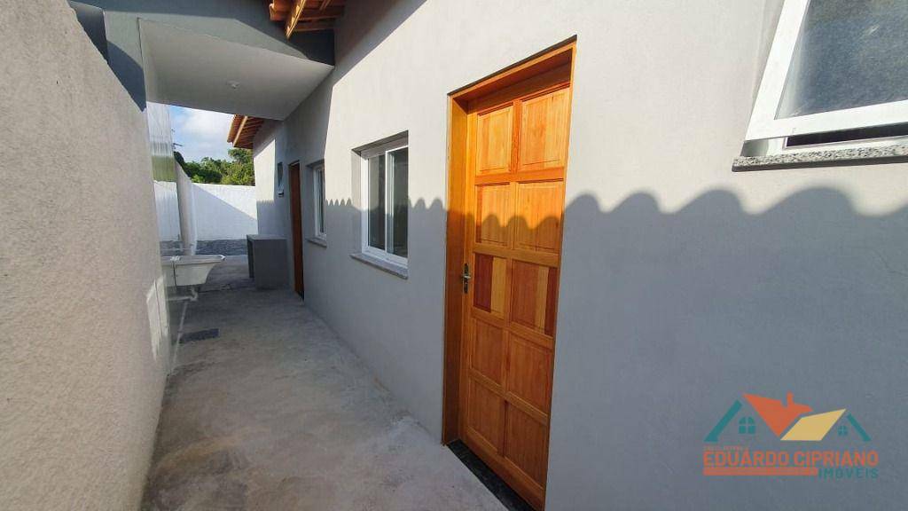 Casa à venda com 2 quartos, 53m² - Foto 17