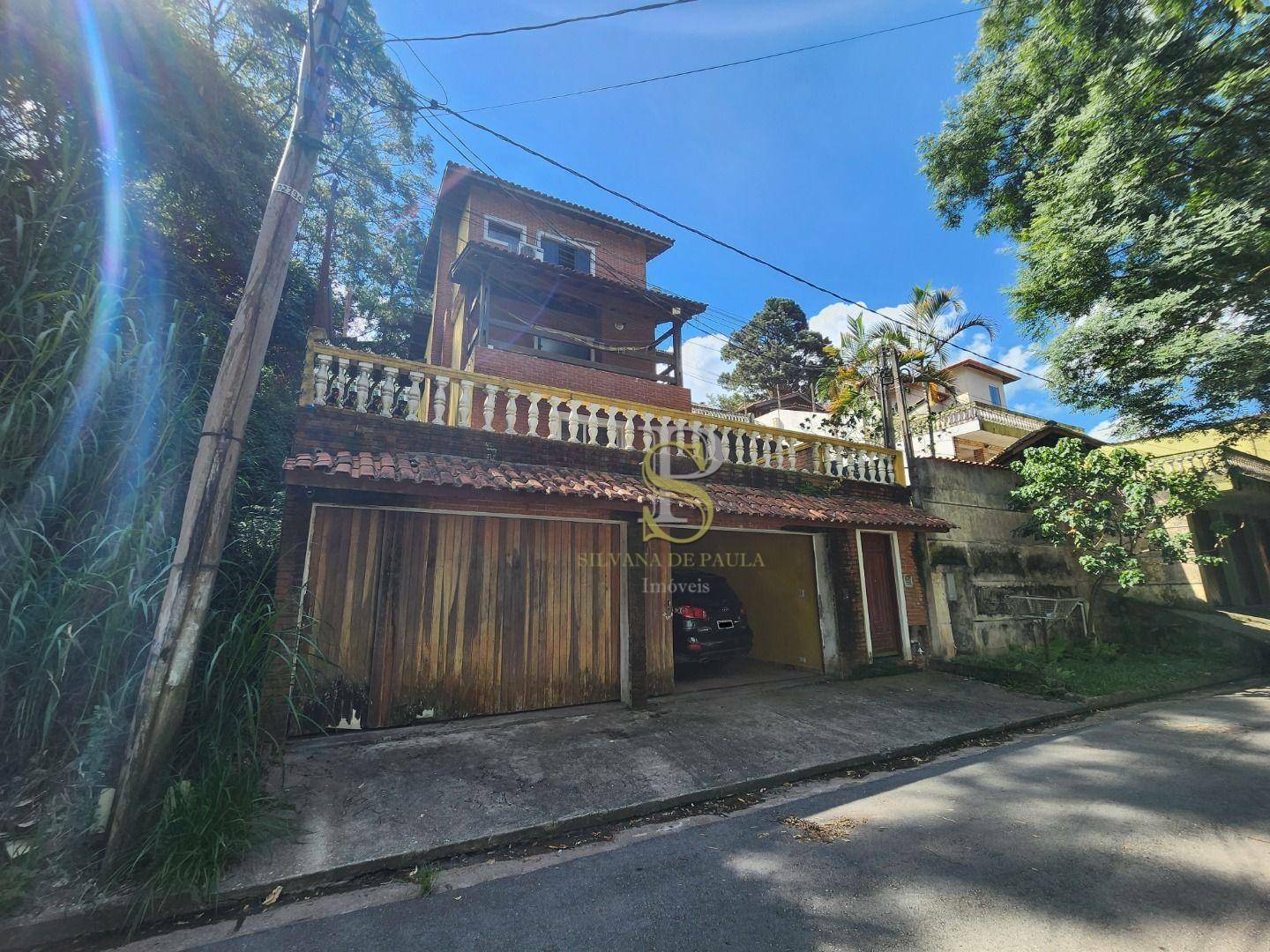 Casa de Condomínio à venda com 3 quartos, 320m² - Foto 2