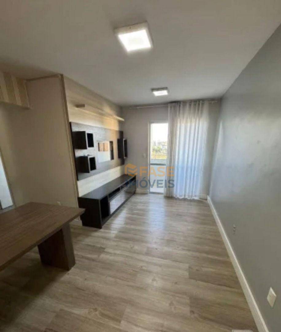 Apartamento à venda com 3 quartos, 65m² - Foto 1