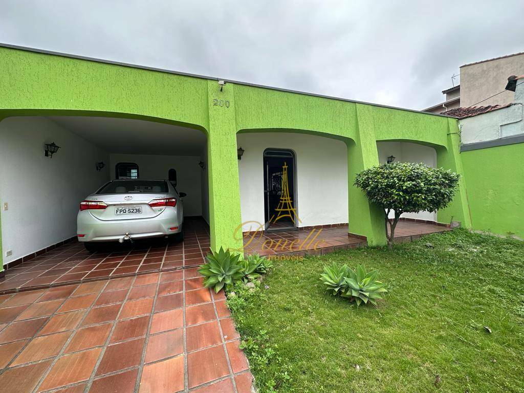 Casa à venda com 3 quartos, 200m² - Foto 2