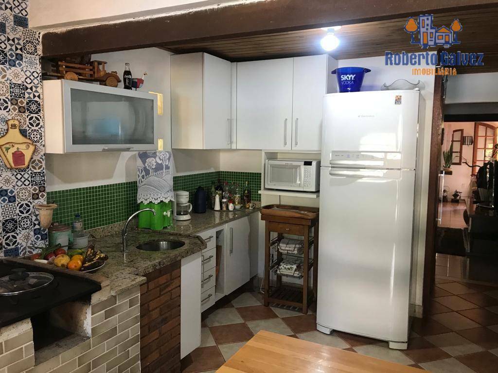 Chácara à venda com 2 quartos, 180m² - Foto 14