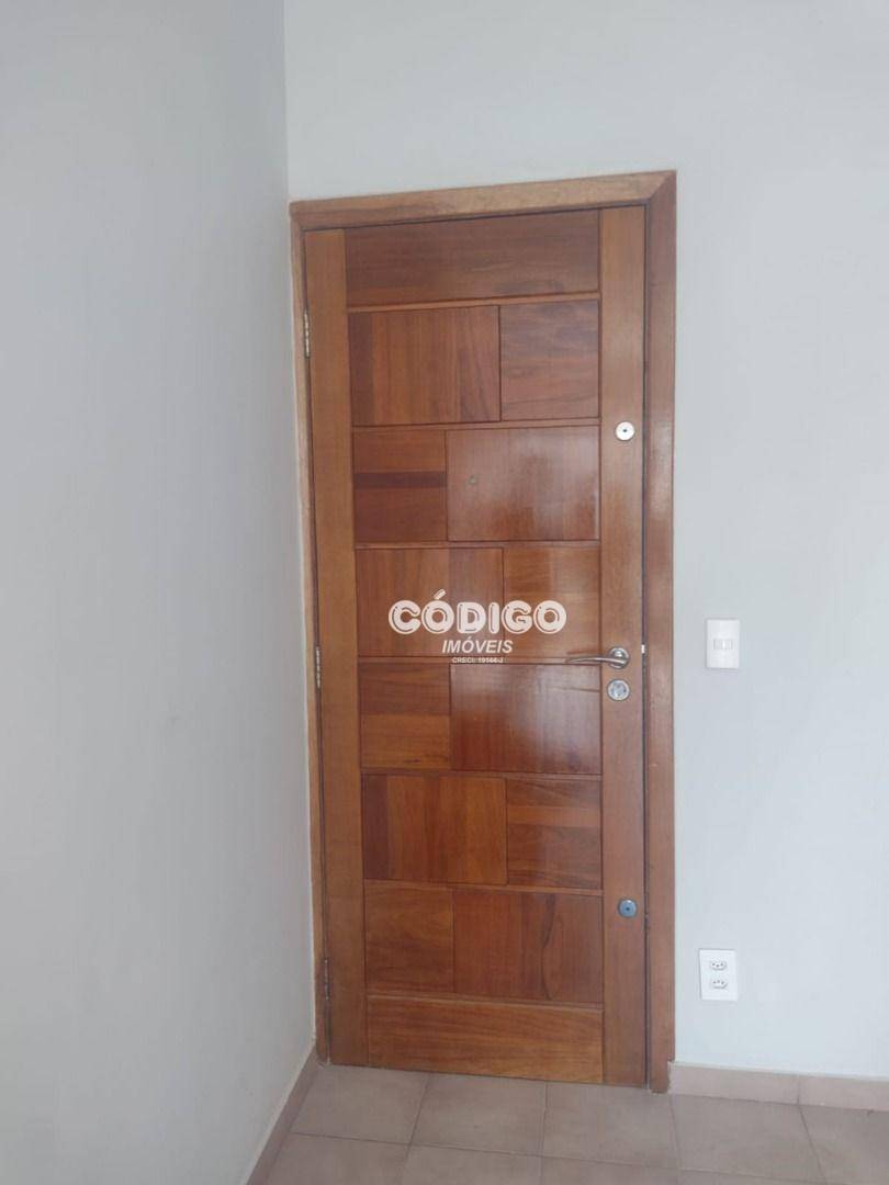 Apartamento para alugar com 3 quartos, 64m² - Foto 32