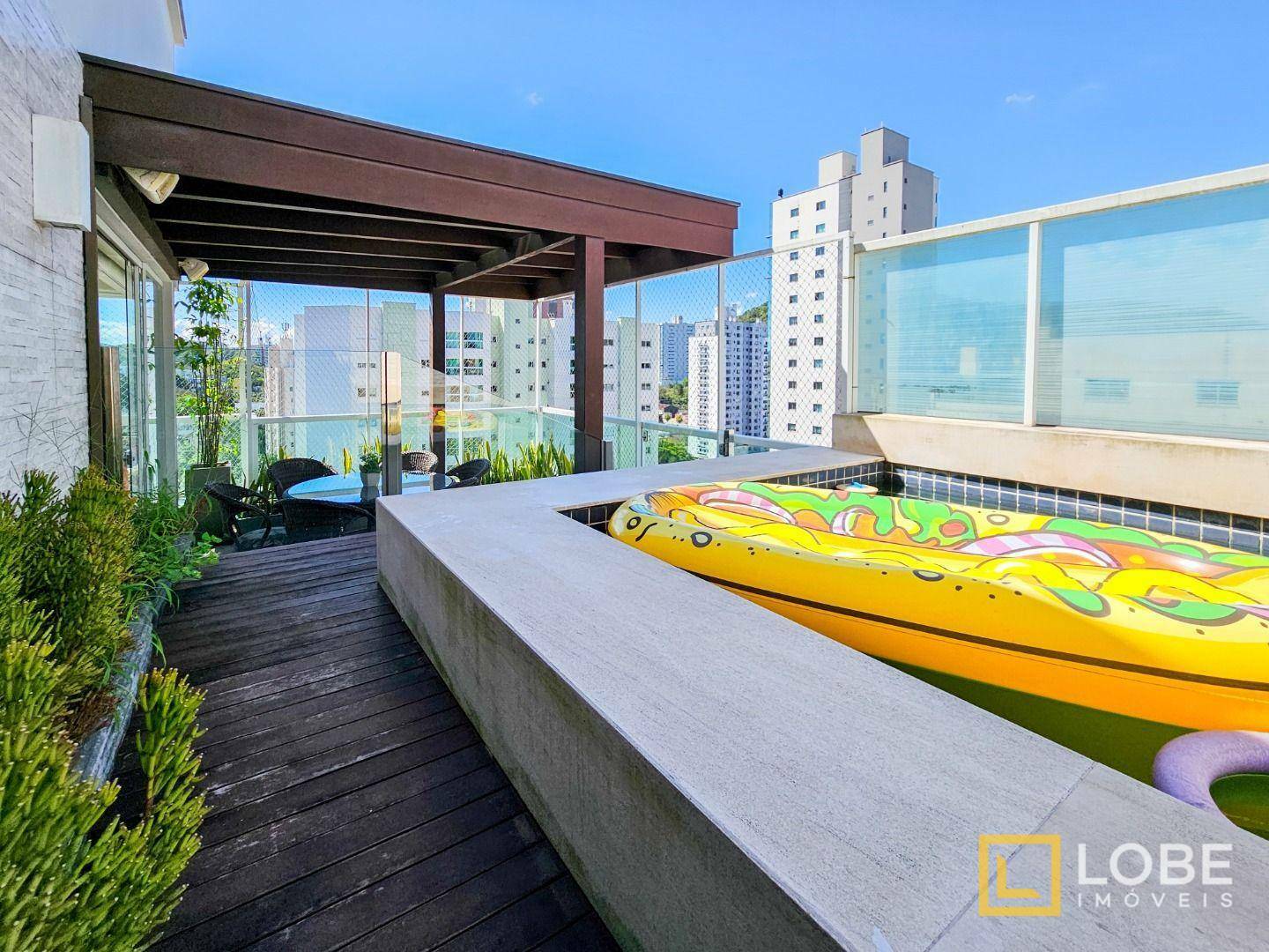 Cobertura, 3 quartos, 228 m² - Foto 3