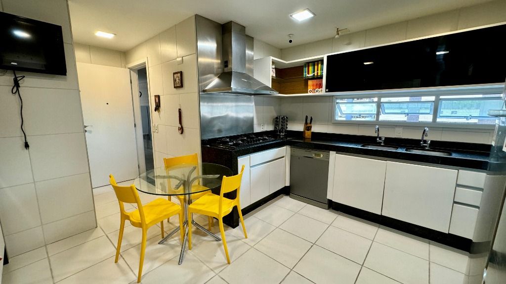 Apartamento à venda com 4 quartos, 186m² - Foto 17