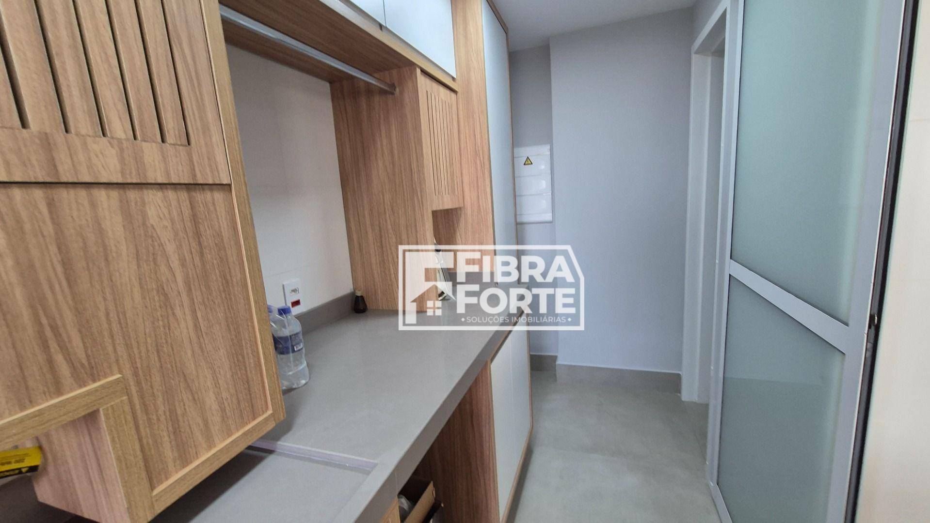 Apartamento para alugar com 3 quartos, 135m² - Foto 19