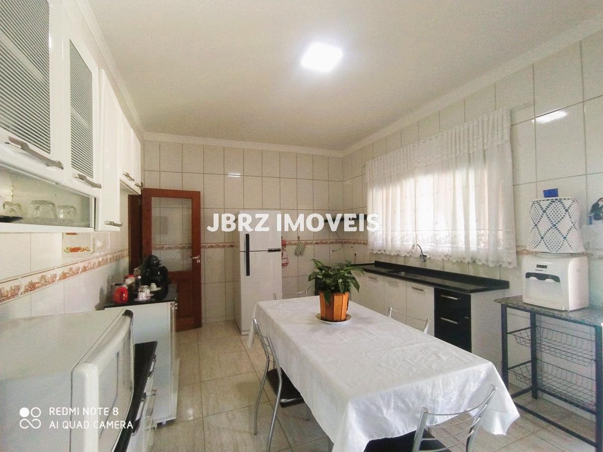 Fazenda à venda com 2 quartos, 198m² - Foto 18