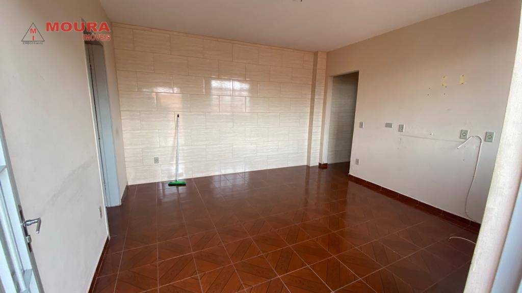 Casa à venda com 2 quartos, 60m² - Foto 6