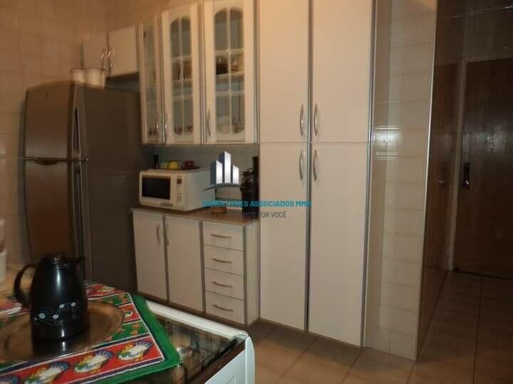 Apartamento à venda com 3 quartos, 95m² - Foto 9