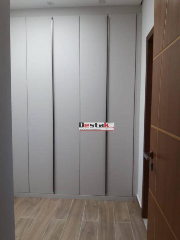 Sobrado à venda com 3 quartos, 310m² - Foto 30