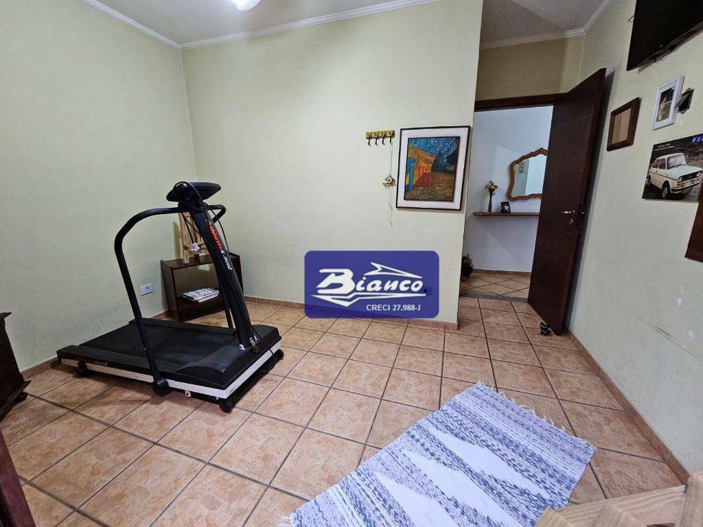 Sobrado à venda com 3 quartos, 206m² - Foto 12