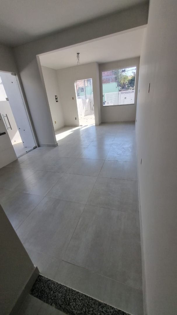 Casa à venda com 2 quartos, 58m² - Foto 6