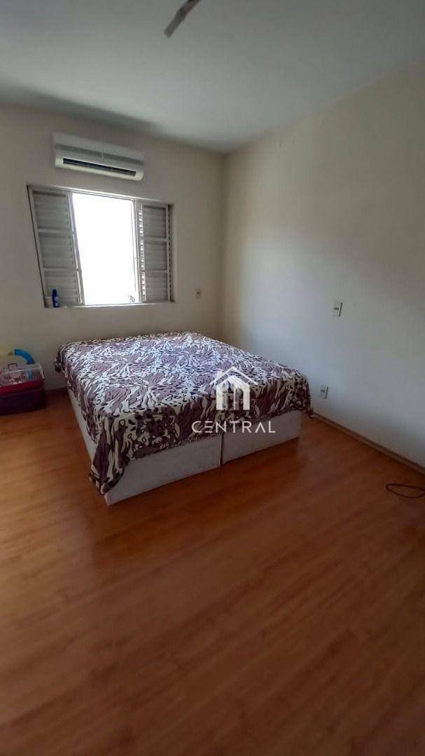 Sobrado à venda com 4 quartos, 257m² - Foto 21