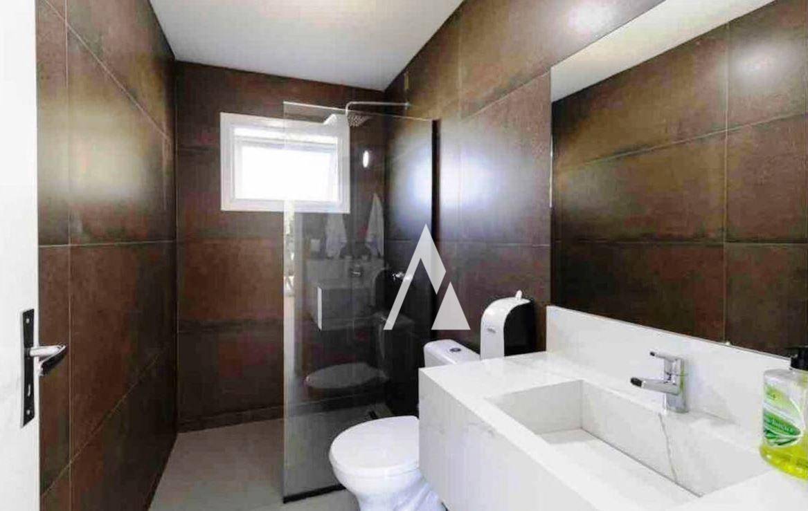 Casa de Condomínio para alugar com 3 quartos, 400m² - Foto 15
