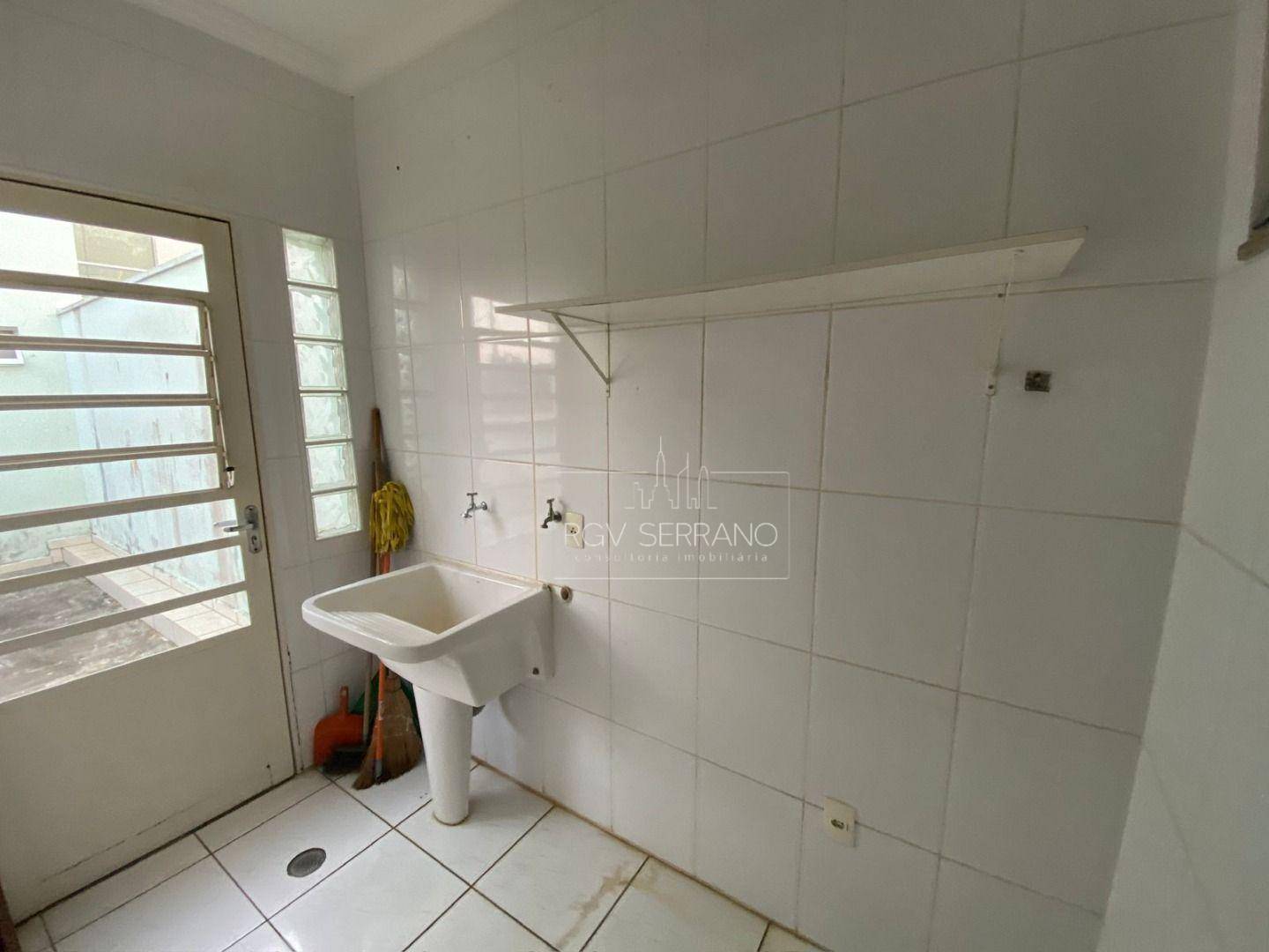 Casa de Condomínio à venda e aluguel com 6 quartos, 290m² - Foto 16