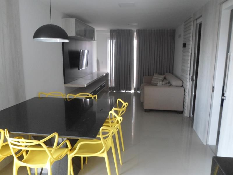 Apartamento à venda com 3 quartos, 91m² - Foto 2