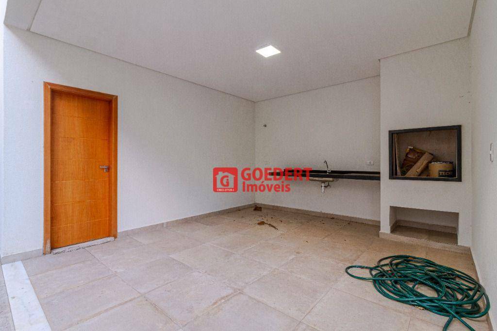 Casa de Condomínio à venda com 4 quartos, 250m² - Foto 36