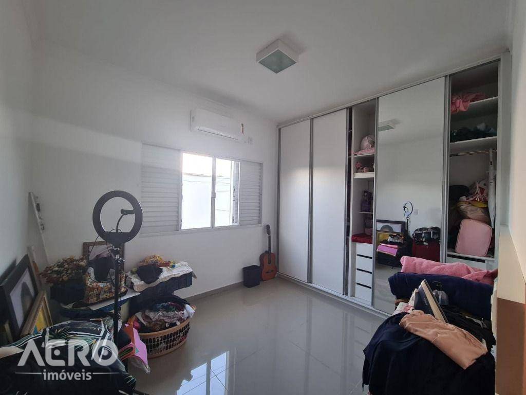 Casa de Condomínio à venda com 3 quartos, 200m² - Foto 14