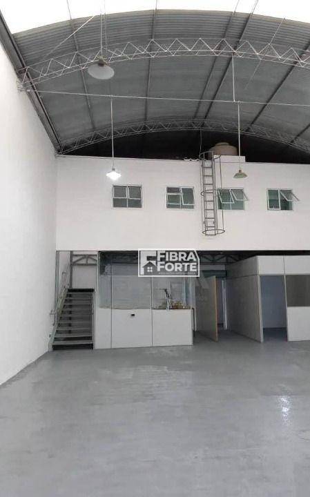 Depósito-Galpão-Armazém para alugar, 230m² - Foto 2